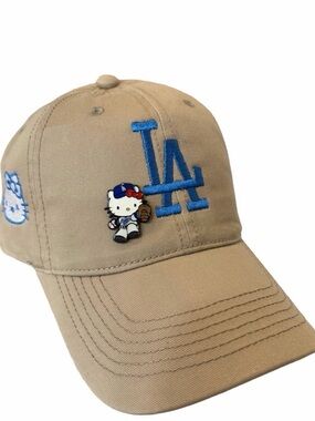 LA Dodgers Khaki Baseball Cap with Hello Kitty Pin dodgers hat Hello kitty pin